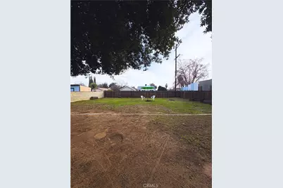 4762 E Grant, Fresno, CA 93702 - Photo 13