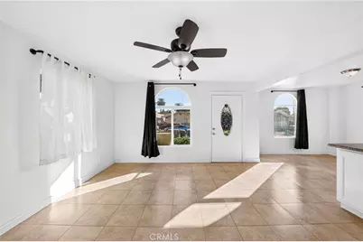 819 E 73rd, Los Angeles, CA 90001 - Photo 3