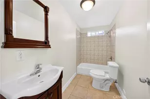 819 E 73rd, Los Angeles, CA 90001 - Photo 11