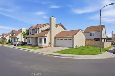 321 Burlington Common, Santa Ana, CA 92704 - Photo 3