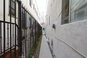 1136 Arapahoe, Los Angeles, CA 90006 - Photo 19