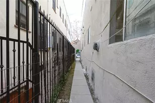 1136 Arapahoe, Los Angeles, CA 90006 - Photo 19