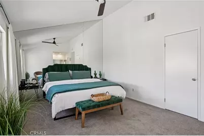 30319 Desert Moon, Thousand Palms, CA 92276 - Photo 19