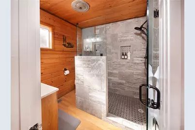 108 E Rainbow Boulevard, Big Bear City, CA 92314 - Photo 17