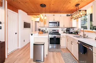 108 E Rainbow Blvd, Big Bear City, CA 92314 - Photo 13