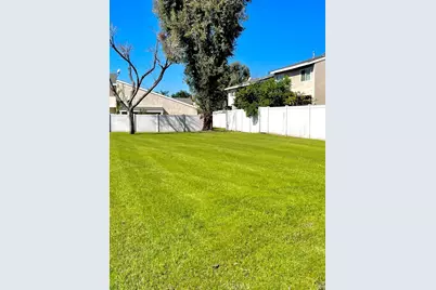 1335 N Elderberry Avenue, Ontario, CA 91762 - Photo 27