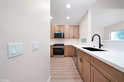 7835 E Viewrim, Anaheim, CA 92808 - Photo 17