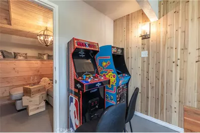 27482 Matterhorn, Lake Arrowhead, CA 92352 - Photo 13