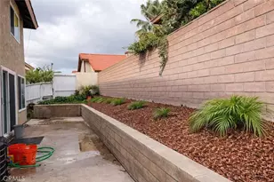 17094 Cambria, Fontana, CA 92336 - Photo 9