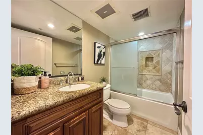 4733 Elmwood Avenue #102, Los Angeles, CA 90004 - Photo 23