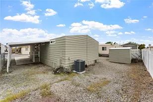 200 W San Bernardino Ave, Rialto, CA 92376 - Photo 23