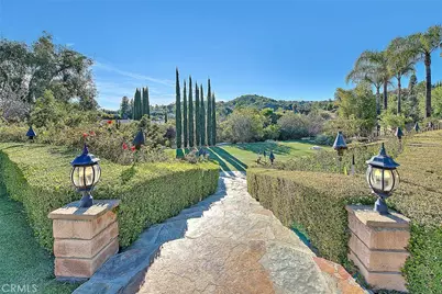 1025 N Horseshoe Bend, Walnut, CA 91789 - Photo 33