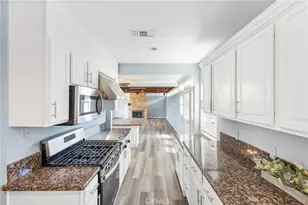 9232 S 7th, Inglewood, CA 90305 - Photo 11