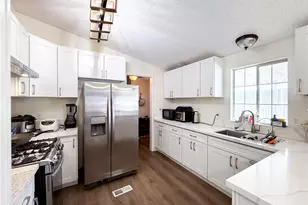 1855 E Riverside, Ontario, CA 91761 - Photo 25