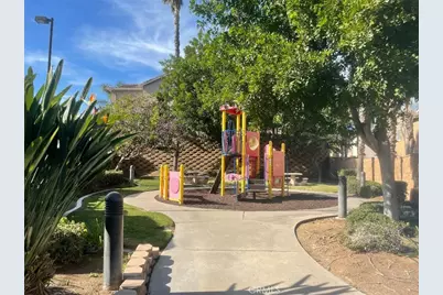 5751 Autumnwood, Jurupa, CA 92509 - Photo 29