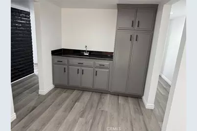 2435 W Broadway, Anaheim, CA 92804 - Photo 11