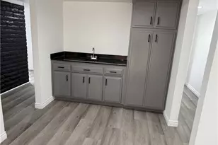 2435 W Broadway, Anaheim, CA 92804 - Photo 11