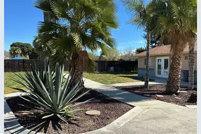320 South San Jacinto Street, Hemet, CA 92543 - Photo 15