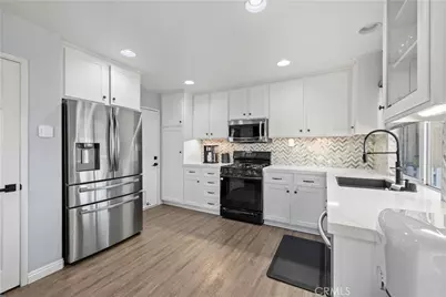 14003 Visions Drive, La Mirada, CA 90638 - Photo 15