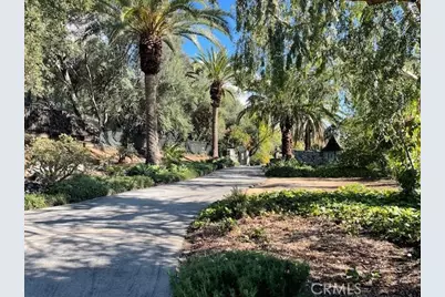 4457 Liveoak Dr, Claremont, CA 91711 - Photo 3