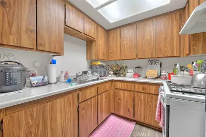 275 S Monte Vista, La Habra, CA 90631 - Photo 41