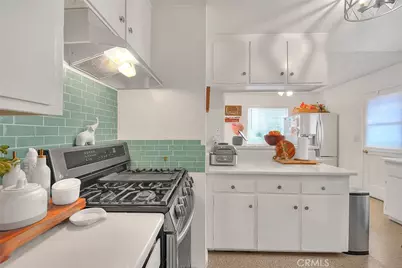 275 S Monte Vista, La Habra, CA 90631 - Photo 21