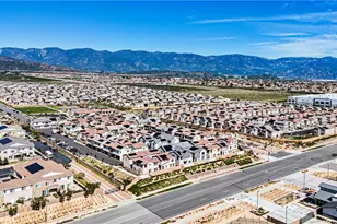 16651 Snowdrop, Fontana, CA 92336 - Photo 41