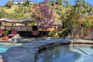 20224 Chapter, Woodland Hills, CA 91364 - Photo 57