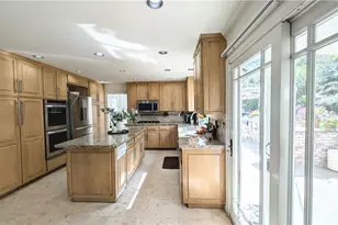 20224 Chapter, Woodland Hills, CA 91364 - Photo 23