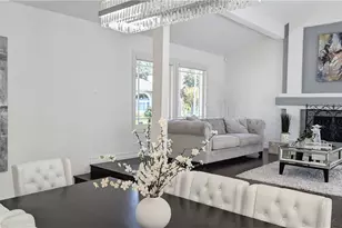 20224 Chapter, Woodland Hills, CA 91364 - Photo 19