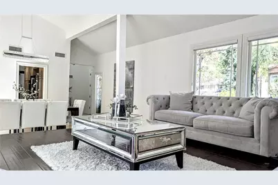 20224 Chapter, Woodland Hills, CA 91364 - Photo 15