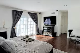 20224 Chapter, Woodland Hills, CA 91364 - Photo 43