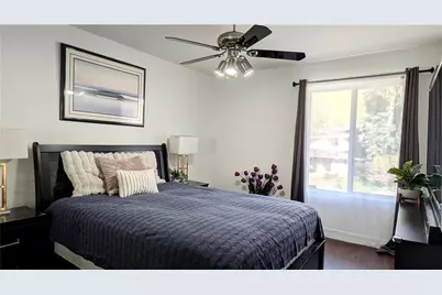 20224 Chapter, Woodland Hills, CA 91364 - Photo 35