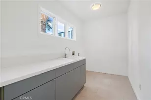 9653 Oak Pass Rd, Beverly Hills, CA 90210 - Photo 51