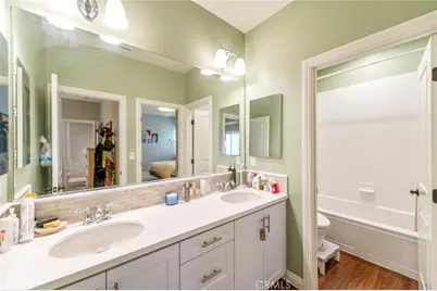 220 Barnes, Tustin, CA 92782 - Photo 43