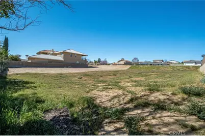 13145 Autumn Leaves Ave, Victorville, CA 92395 - Photo 15