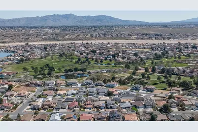 13145 Autumn Leaves, Victorville, CA 92395 - Photo 3