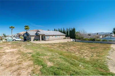 13145 Autumn Leaves Ave, Victorville, CA 92395 - Photo 11
