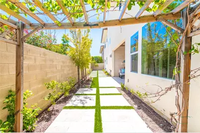 62 Cartwheel, Irvine, CA 92618 - Photo 31