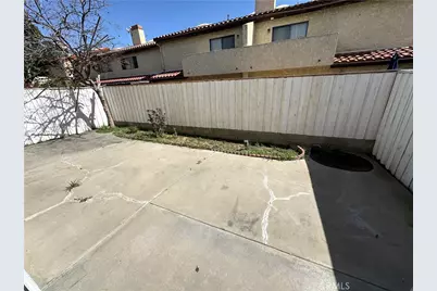 21041 Gault #C, Canoga Park, CA 91303 - Photo 19