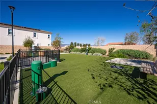 208 Bonita Ln, Rialto, CA 92376 - Photo 33