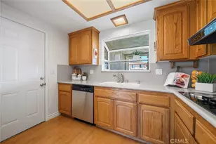 17341 Almelo Ln, Huntington Beach, CA 92649 - Photo 27