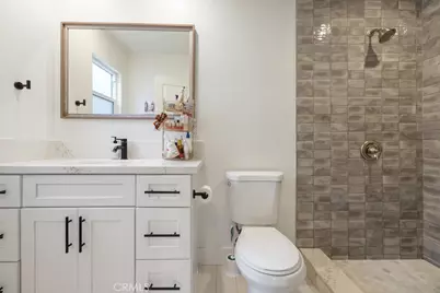 4434 Santa Monica Avenue, San Diego, CA 92107 - Photo 9