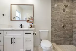 4434 Santa Monica Ave, San Diego, CA 92107 - Photo 9