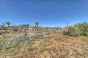 9178 Fortuna, Yucca Valley, CA 92284 - Photo 57