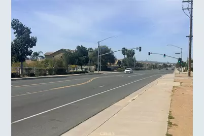 1666 E Rider, Perris, CA 92571 - Photo 5