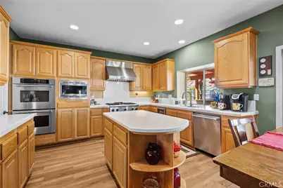 15355 Michael Crest Drive, Canyon Country, CA 91387 - Photo 15