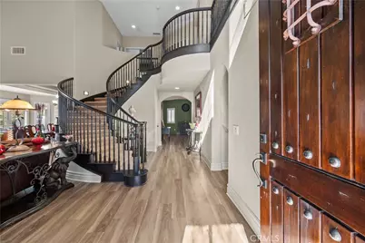 15355 Michael Crest Drive, Canyon Country, CA 91387 - Photo 3