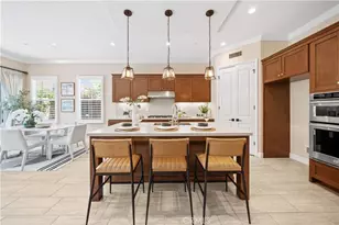 210 Canvas, Irvine, CA 92620 - Photo 9