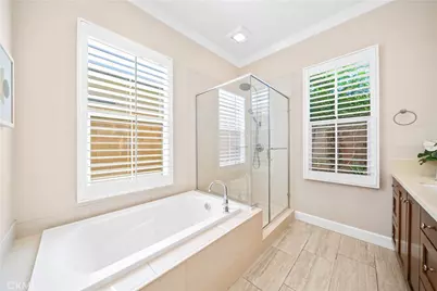 210 Canvas, Irvine, CA 92620 - Photo 39